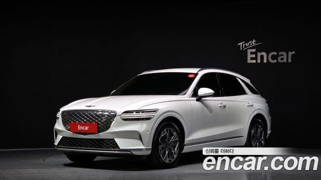 Genesis Gv70
