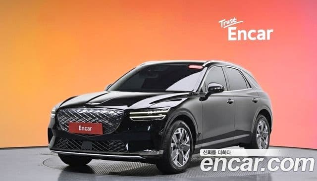 Genesis Gv70