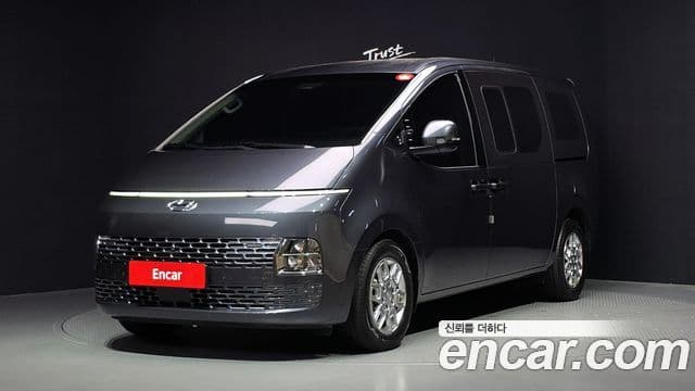 Hyundai Staria