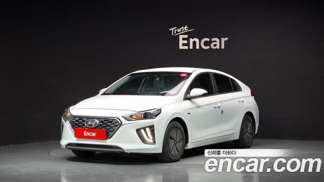 Hyundai Ioniq